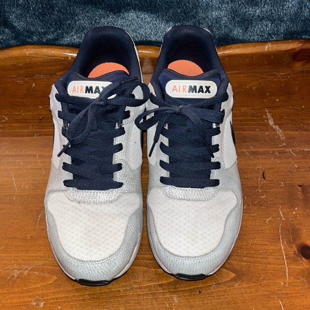 Men’s Nike AirMax Shoes, Size 10.5